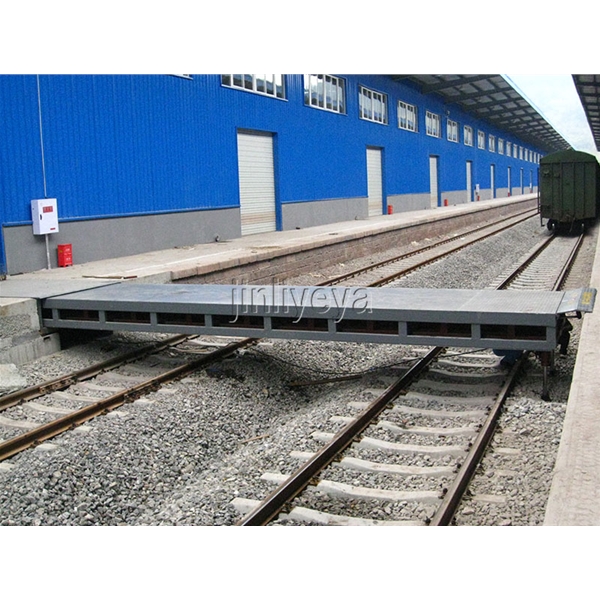 吉林伸缩铁路跨桥